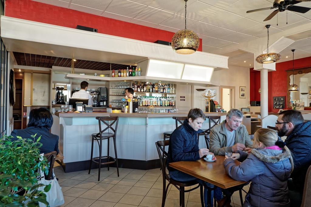 Contact Hotel Du Commerce Et Son Restaurant Cote A Cote Autun Eksteriør billede